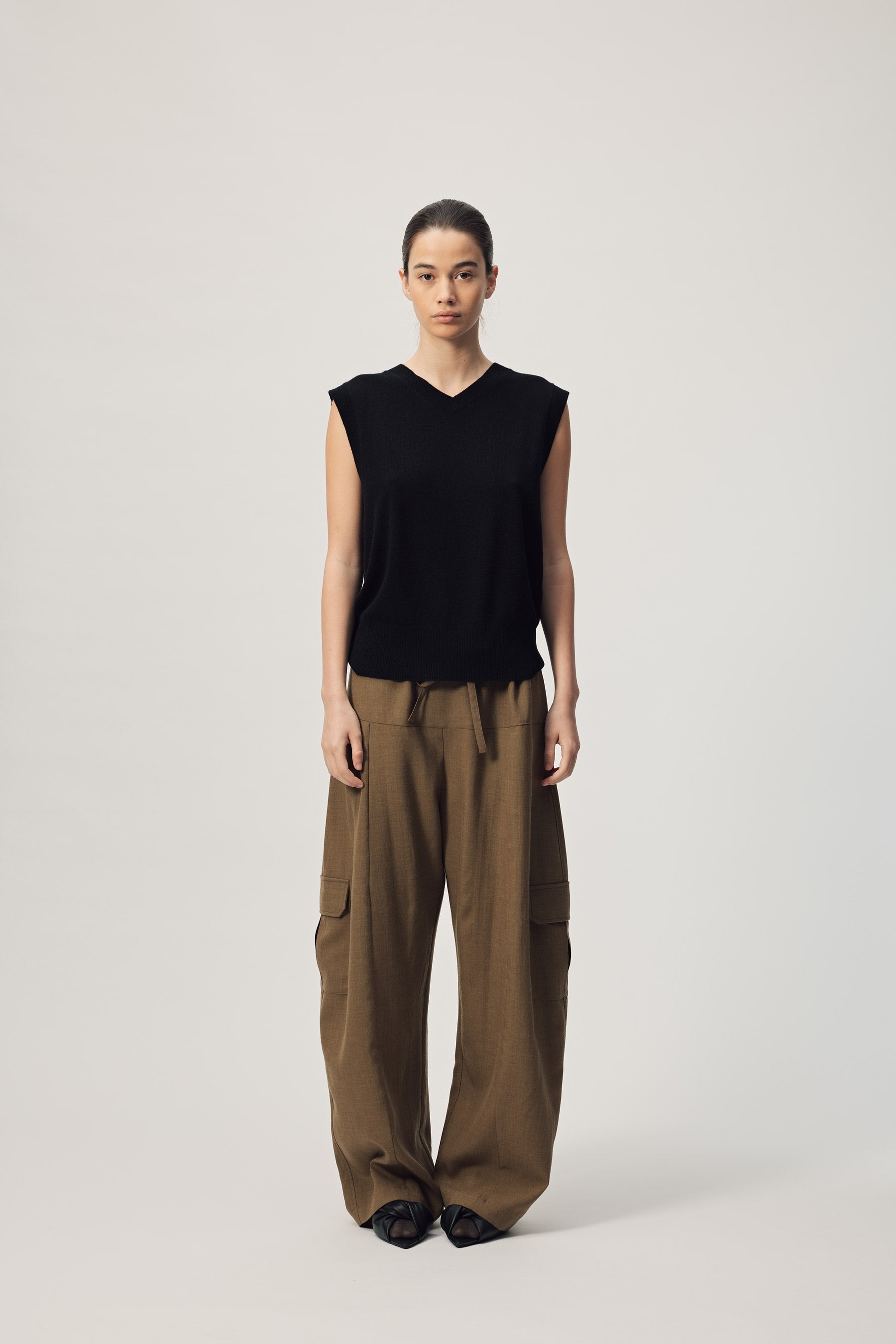 Aero Cashmere Vest AW26 Black