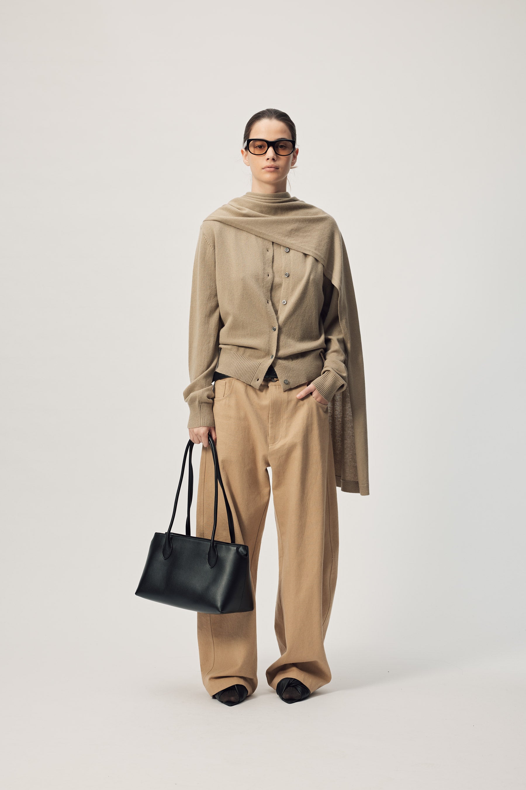 Farrah Scarf AW26 Smokey Taupe