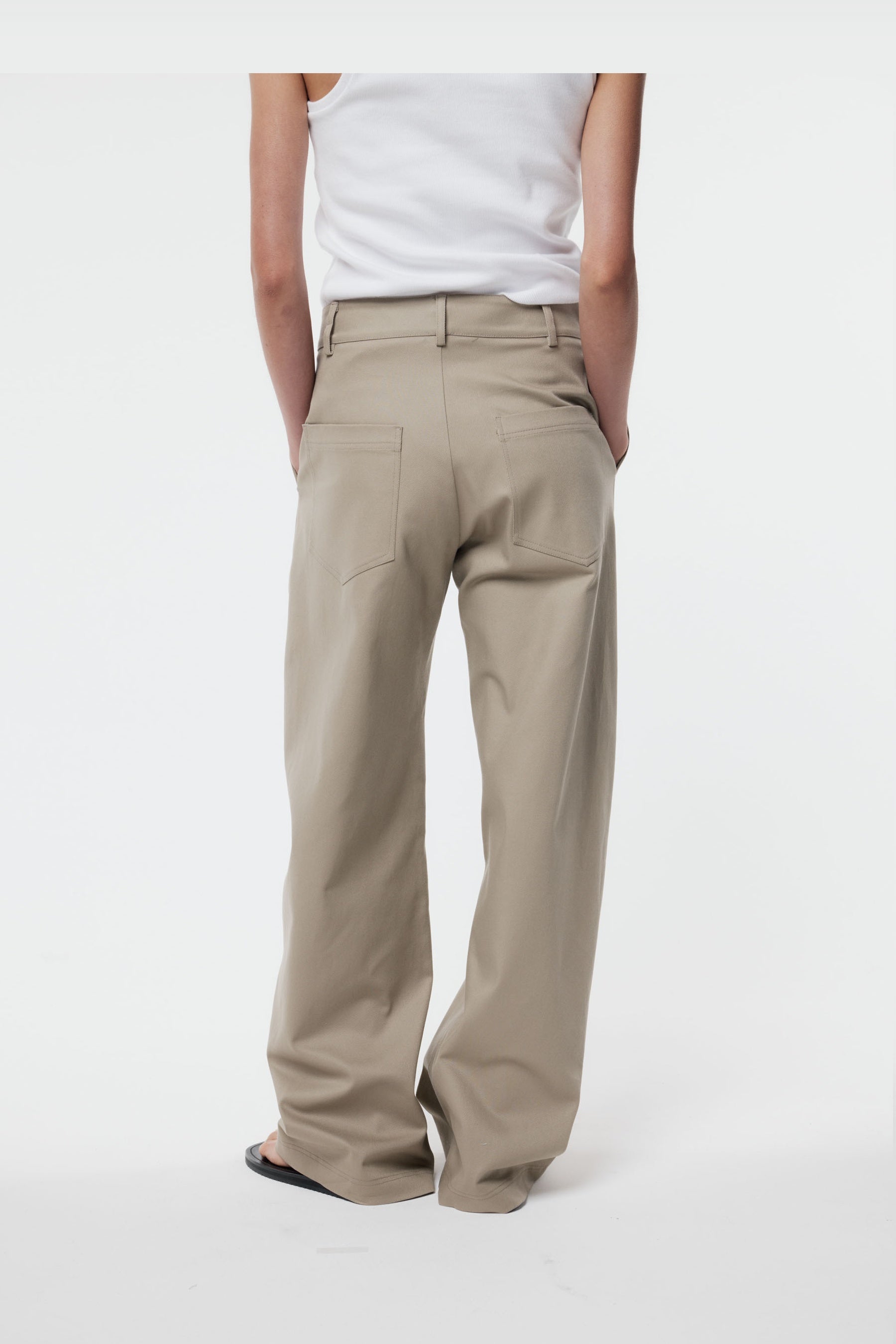 Leal Jean SS26